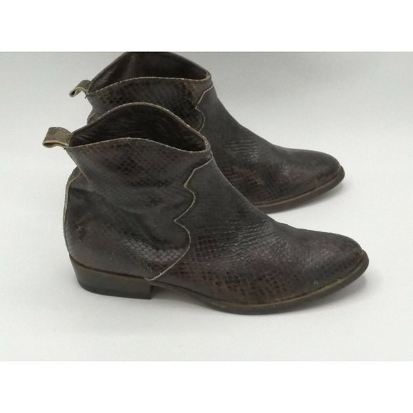 Agl Attilio Giusti Leombruni Wyatt Coal Booties - Picture 2 of 12